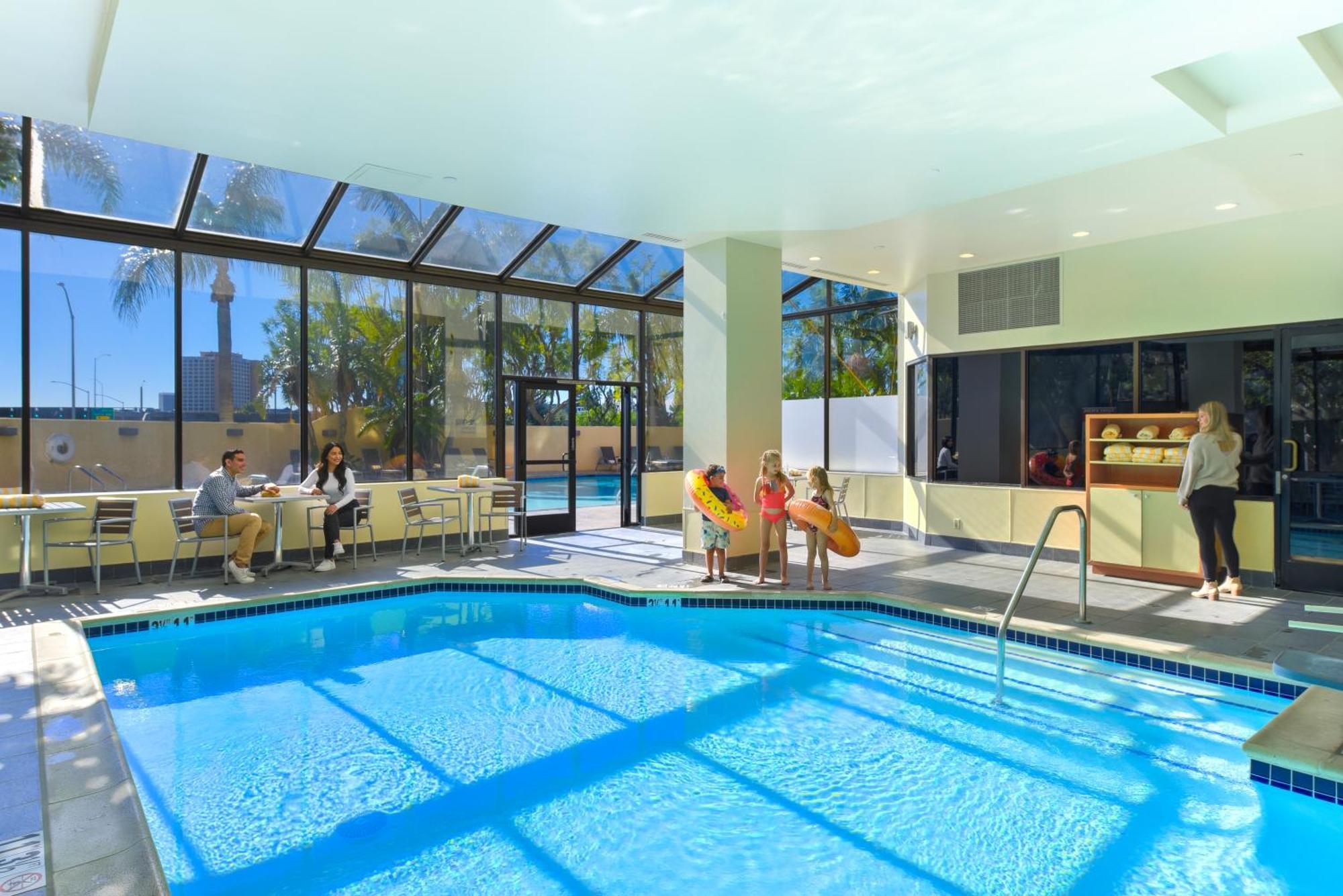 Embassy Suites By Hilton Anaheim-Orange Exteriör bild